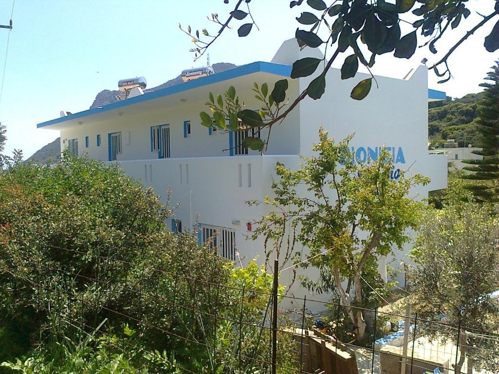 Dionysia Apartments Kéfalos Exterior foto